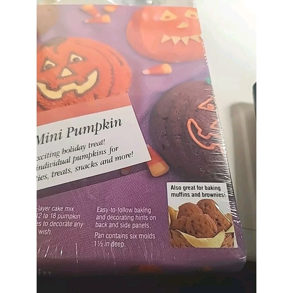 Factory Sealed Set Of 2 WILTON Vintage 1989 Mini Pumpkins Cake Pan Halloween